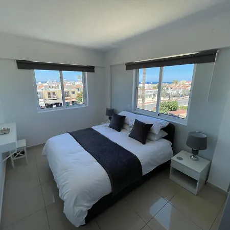 Oceanblue Apartment